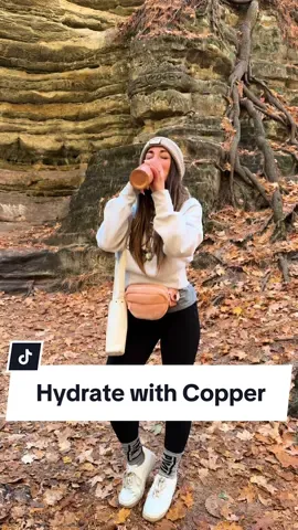 🌱i love my cooper waterbottle🌱 #copper #copperwaterbottle #Hiking #hydration #walk #healthyliving #herbalist 