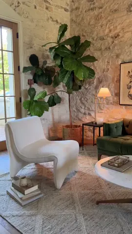 #diseñodeinteriores #lovelydececoration #decoration #decoracion #decotiktok #decora #diyhome #lovedecor #furniture #mobiliario #decohogar #decohome #diyhomedecor #casaconencanto #casasconestilo #housestyle #casa #casasmodernas #casascondelujo #luxurydecor #luxurydesign #luxuryhome #casadelujo #casas 