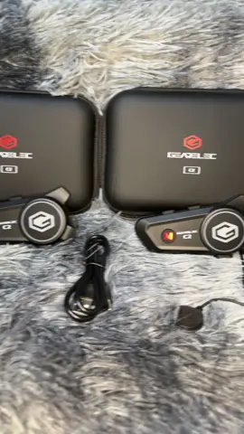 GEARELEC C2 Motorycle Helmet Intercom Headset For 2 Riders For Talk&Listen To Music Simultaneously Audio Automatic Helmatmic Button Colorful Phone Stereo Wireles! #gearelec #helmetaccesories #motorycle #riders #fyp #viralvideo #trending 