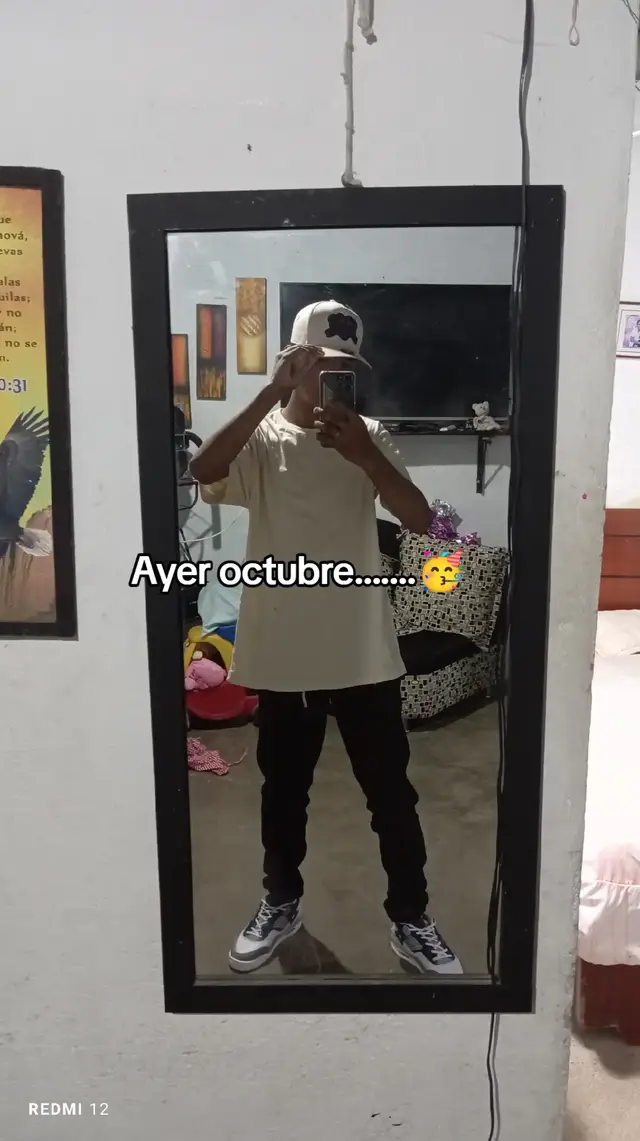 se llegó diciembre hp🥳❤️ #diciembre #fiestas #lamejorepoca #diomedesdiaz  #conmireal #viral #fypp #likes #🥳 