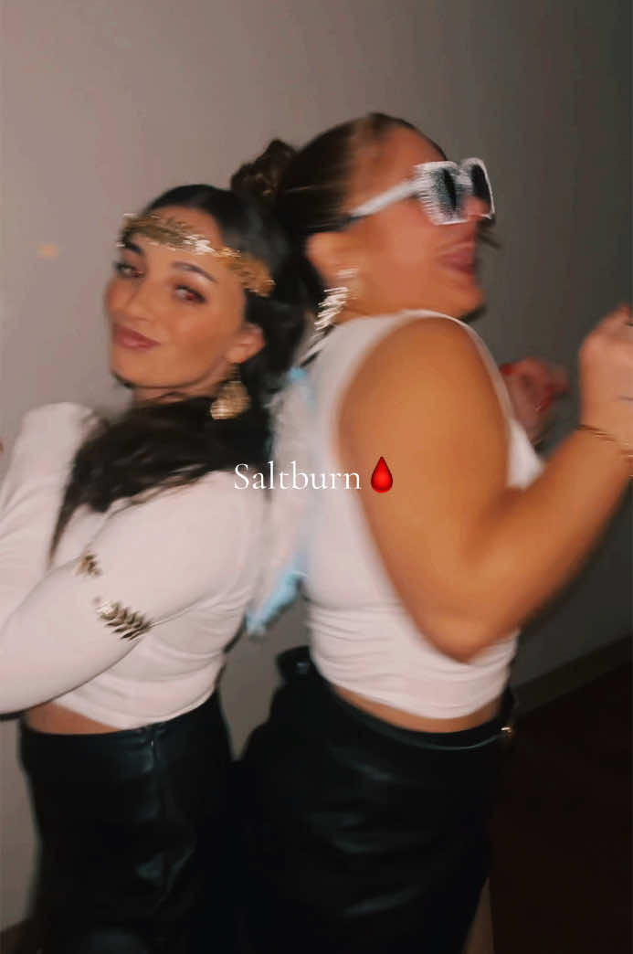 Come to saltburn💋 #saltburncostume #costume#2 #halloween @💕Emily💕 