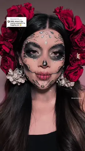 Replying to @Fernanda Goldschmidt Catrina para el dia de los muertos💀🕯️✨ continuing with every years tradition, dedicated to my Mom and Granny know that you’re always remembered 🤍  #catrinamakeup #catrinamexicana #catrina #diadelosmuertos #halloweenmakeup #skullmakeup #halloweencostume #makeup 