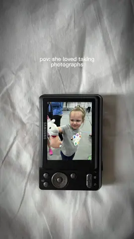 ahhhhh the memories - i love that my kids let me take their picture 😍😍 #CapCut #photographs #toddler #toddlersoftiktok #family 