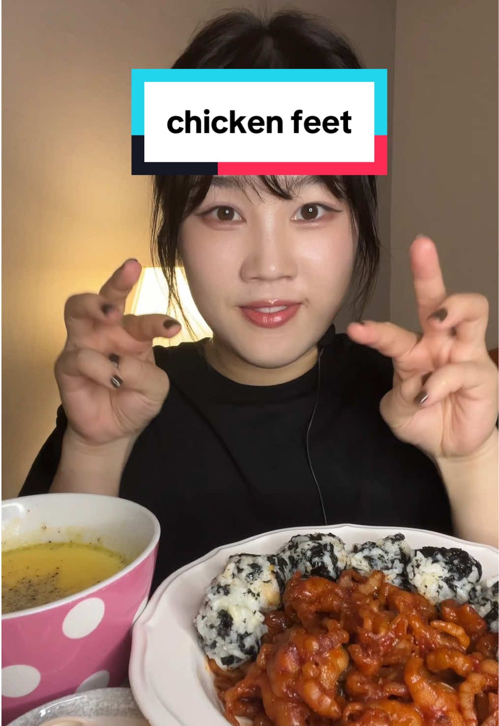 닭발! 한국에서만 먹는 음식인가요??🧐 맛있게 먹었습니당🔥💕 #mukbang #mukbangeatingshow #tiktokviral #asmr #asmrtiktok #asmrsounds #asmrvideo #eating #asmreating #food #Foodie #tiktok #spicy #먹방 #fyp #koreanfood 