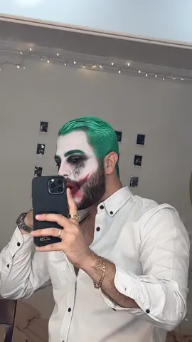 Joker 🔫🤡#joker #guason #jokerconbarba #disfraz #halloweenmakeup #hombre #jokerhombre #maquillajejoker 