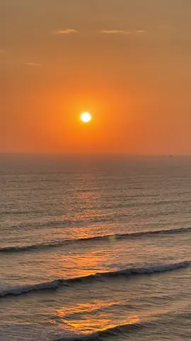 Nuestro hermoso atardecer limeño #limasinfiltro❤️ #iphone15promax #lima #peru #peruanosenelmundo #peruanosenelextranjero #peruanostiktok #limaperu #peruanosenchile🇵🇪🇨🇱 #peruanosenitalia #peruanosenespaña🇵🇪🇪🇦 #limaperu🇵🇪 #peruanosenusa🇺🇸🇵🇪 #miraflores 