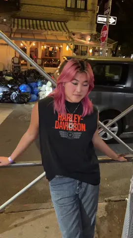 nyc gays when there is no gay event #wlw #nyc #lgbt #lgbtq #masc #gracie 