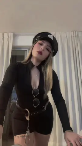 #disfrazhalloween #policia #halloweenlook #disfraz #foryou #fypシ #tiktok #halloween2024 #policecostume #video #fypage #fyp #police 