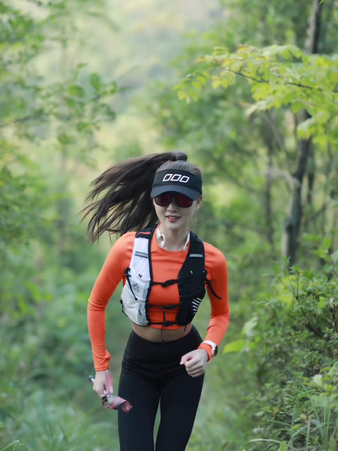 Lâu lâu đổi gió chạy trail, hòa mình vào thiên nhiên #chaybo #thoitrangchaybo #aochaybo #quanchaybo #giaychaybo #xuhuong #dongluctapluyen #kyluatbanthan 