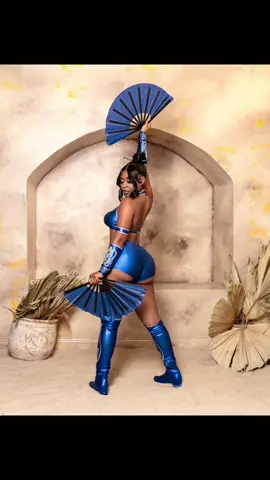 Kitana is serving… hair and makeup by me  	#M#ModelH#HairShootH#HairGoals#B#BeautyF#FashionModel	#H#Hairstyle	#P#Photoshoot#H#HairInspo	#B#BehindTheScenes	#G#Glam	#H#HairTransformation     	#S#Styling	#F#FashionPhotography	#V#Viral	#Trending #halloweencostume  #kitana 
