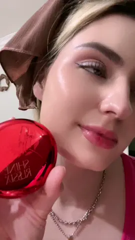 Waw cushion rusia 🥳 satu warna aja tapi bisa nyatu ke kulit kita🥳💪🏻semua warna kulit cocok. yuk coba yaaa. Biar nga pusing sama shade