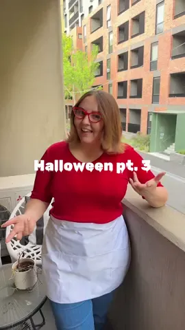 Your favourite TV couple 🍔 #bobsburgers #halloween #dressup #lindabelcher #bobbelcher 