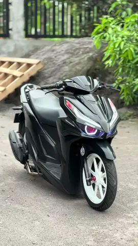Aku,vario+ramadhan 2025🤩 . . . #fyp #varghost⚡ #vario #vario125 #variogen2 #irenggank🚀 #ogahjinjit #vavarioan #variomodifikasi 