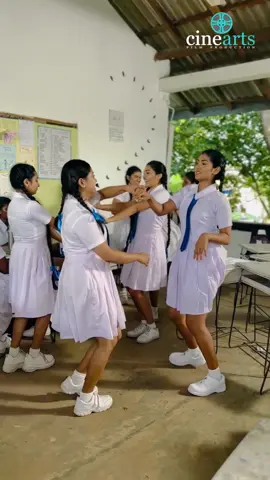 ආත්මි අක්කයි පොඩි අක්කගෙයි supiri Dance එක #viral #trending #viraltiktok #onemillionaudition #foryoupage #fypシ゚ #viralvideo #nimanthipoarage #prabathroshan #hiripodawassa 