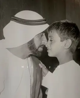 ذكراه  في قلب الامارات تنبض و تهتف باسم زايد🤍🤍 #ذكرى_وفاة_الشيخ_زايد #الشيخ_زايد_بن_سلطان_بن_آل_نهيان #2_نوفمبر_2004  #الامارات 