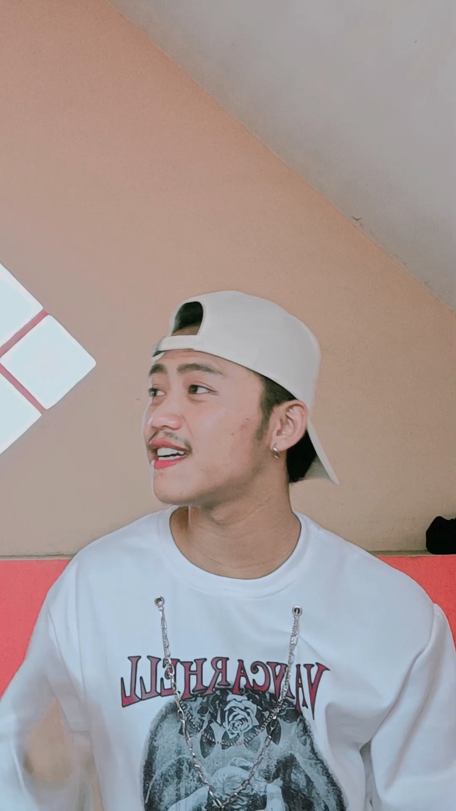 ဆံပင်ရှည်လာလဲ မညှပ်ဖစ်ဘူးကွယ်🤦‍♂️😇🤧🔥🖤#မြင်ပါများပီးချစ်ကျွမ်းဝင်အောင်လို့🤒🖤 #foryou #fypシ #fypရောက်စမ်း🥴 #viewမတက်ရင်ပြန်ဖျက်မယ်ကွာ #ယောက်ျားလေးမို့likeမရတာလား #tittokmyanmar #မဖလုတ်နဲ့ကွာ☹ 