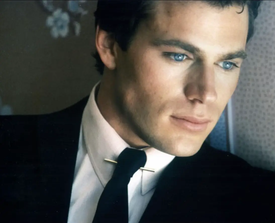 #jonerikhexum #fyp #perfect #beauty #pslgod #adam #eve #viral #80s photo creds: @mcisnt 