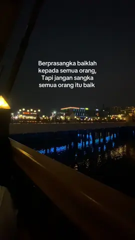 Kadang di depan kita baik, tapi di belakang ngomongin kita #foryourpages #fypp #fy 