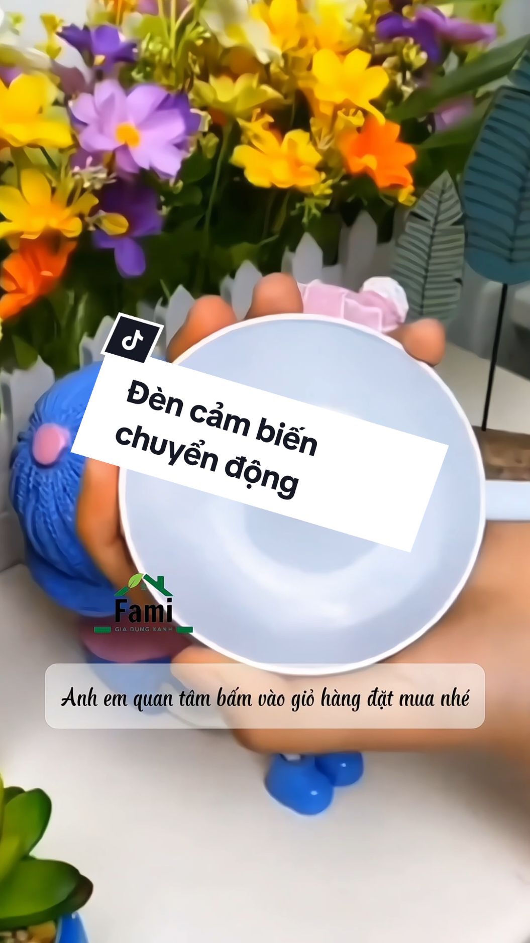 Đèn cảm biến chuyển động. #famistore #famistoregiadungxanh #dencambienchuyendong #dencambien #dencambientudong #tienich #giadungtienich #muataitiktok 
