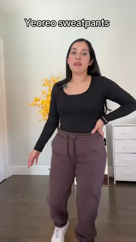 Linked in my amazon store front ❤️ #yeoreoactivewear #sweatpants #yeoreo #amazonmusthaves 