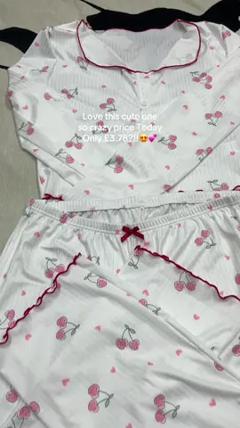 #sleepwear #Women #OOTD #tiktokmademebuyit #pajamas #fyp 