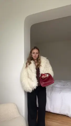 ootd ✨  #fy #foryou #viral #fashiontiktok #ootdfashion #cozy 