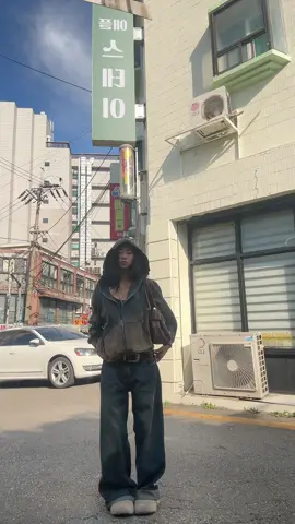 Fit check by angry bird 🦅 #fyp#fypシ゚#foryou#foryoupagе#fitcheck#fashiontiktok#fashioninspo#outfitideas#outfitinspo#streetwear#StreetFashion#trendingsound#korea#seoul 