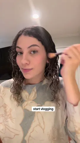 start vlogging #creatorsearchinsights #vlogging #vloggingmyday #fy #dailyvlog 