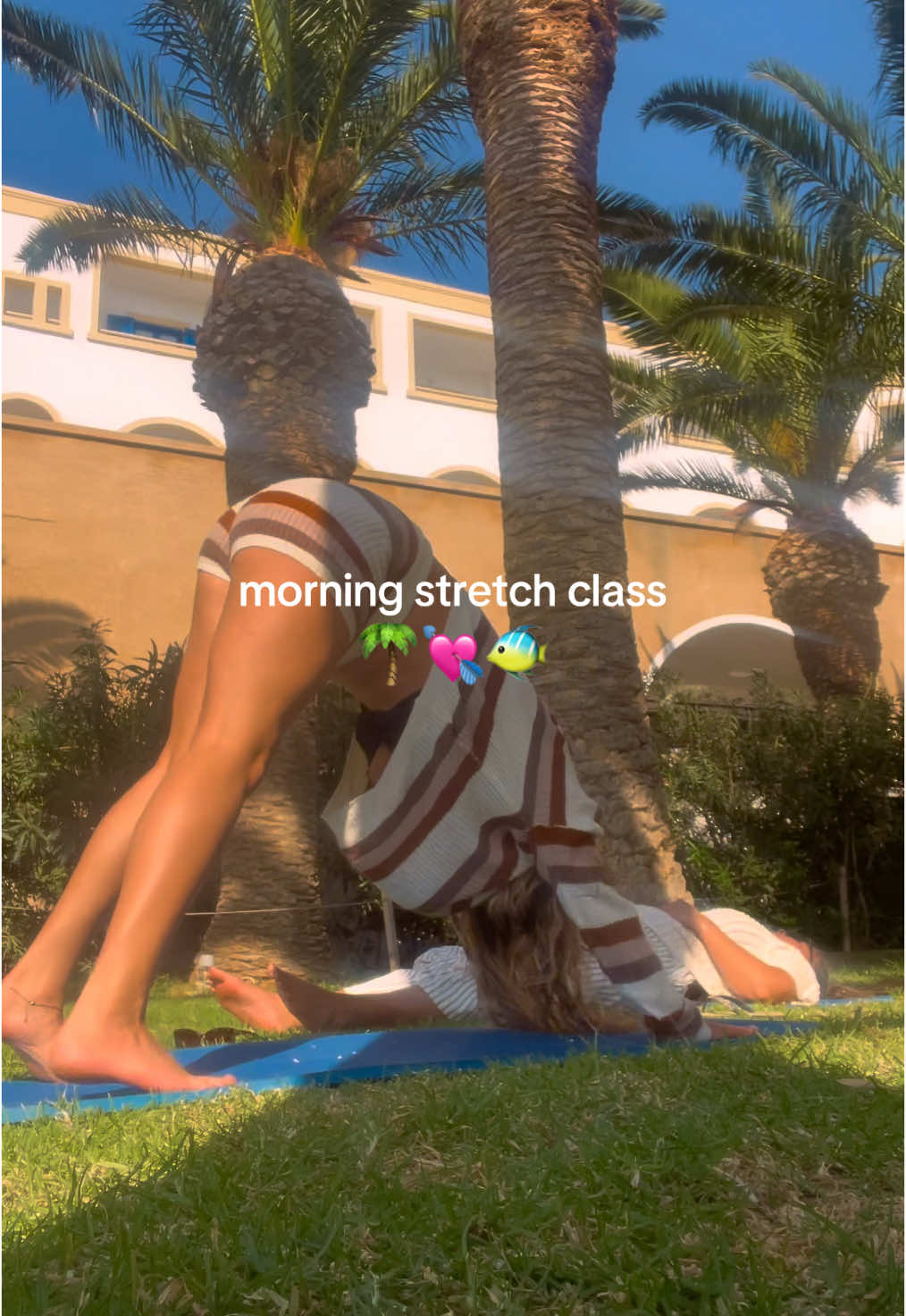 morning stretch class @MITSIS 🐠🌴💘 #mitsisnoridabeach ##travel##kos##stretch##yoga##holiday