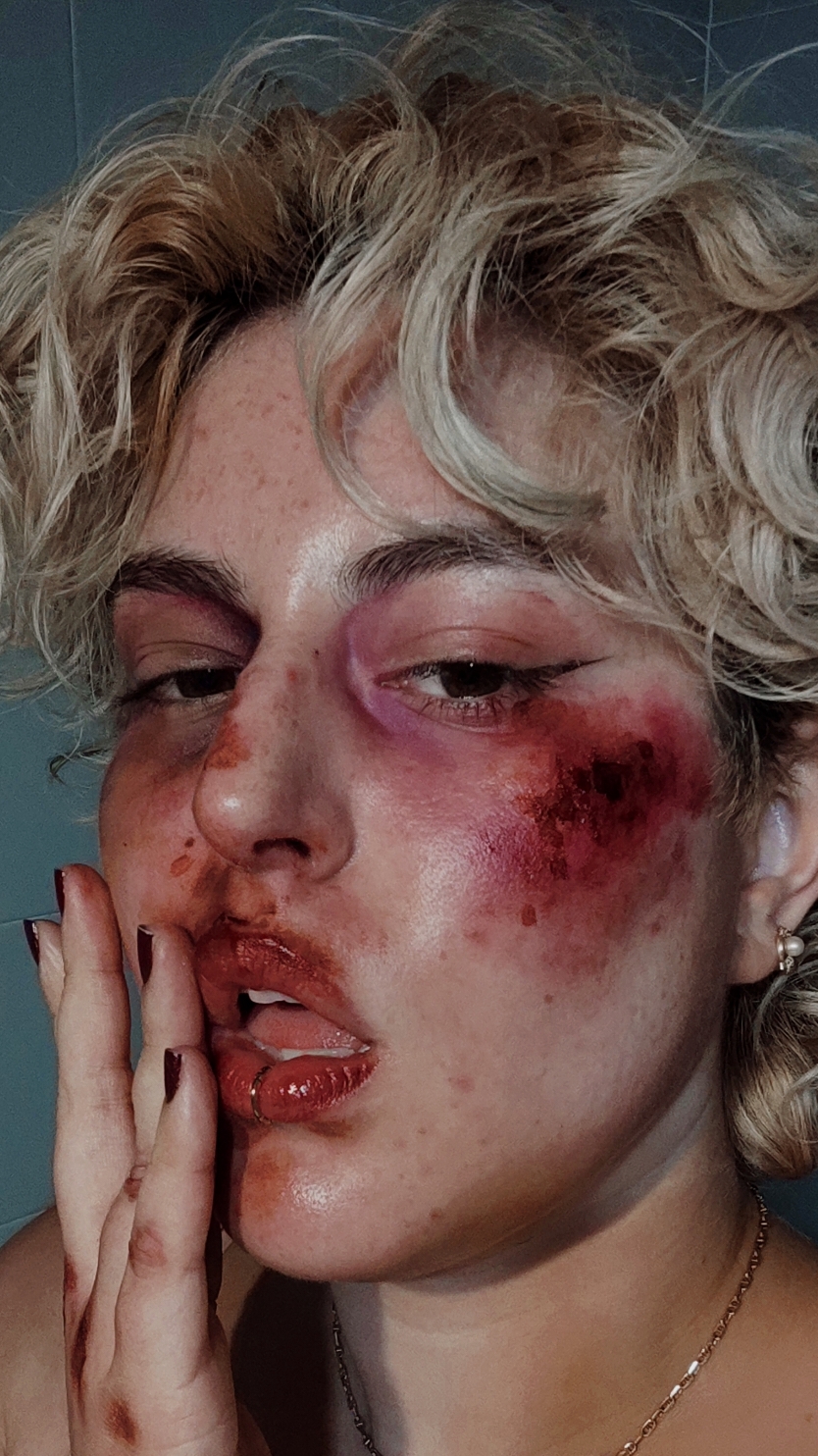 Bruise makeup tutorial   #bruises #fightclub #tylerdurden #HalloweenMakeUp #fakebloodwarning⚠️ #fyp 