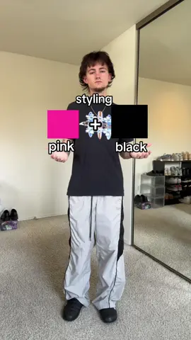 styling pink and black🩷🖤 #fashiontiktok #fashiontok #streetwear #streetwearstyle #streetwearinspo 