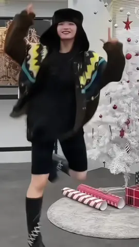 #IROHA fancam ☆ @꒰͜͜͡ ˙ ⊹ 🅹azzlyn ࣪ ˖💝 | i wasn’t gonna keep the audio but it kind of fit #iroha #fancam #fyppppppppppppppppppppppp #illit 