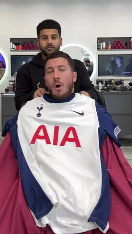 Once a blue, always a blue 🔵 @Finibyastar #astarbarbers #chelsea #hazard #barber #hair #football 