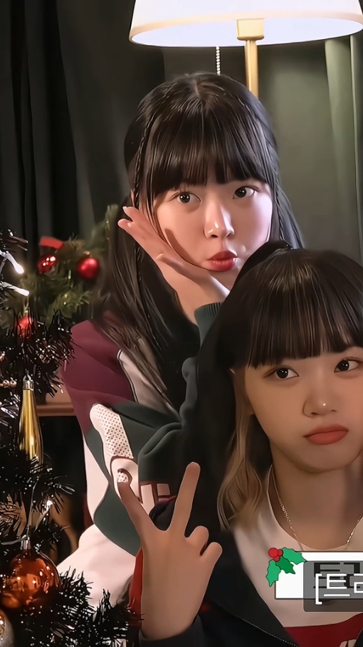 EUNCHAE XMAS FANCAM ( taking requests !! ) #kpopfyp #xyzbca #foryou #fyp #viral #moots #bmf #fancam #fancamskpop #kpop #kpopfancam #christmas #xmas #hongeunchae #eunchae #lesserafim #eunchaelesserafim 
