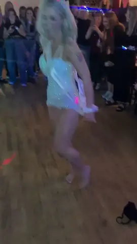 THE HEN PARTY HAVING SOME MADNESS 🥳🔊🍾🤸‍♂️ #zandernation #fyp #dj #girls #boys #everyone #fun #dance #foryou #fup #henparty #bridetobe #tour #memories #positivevibes #support #thankyou #xyz  #friends #party #winner @BounceBingo ( ZanderNation ) 