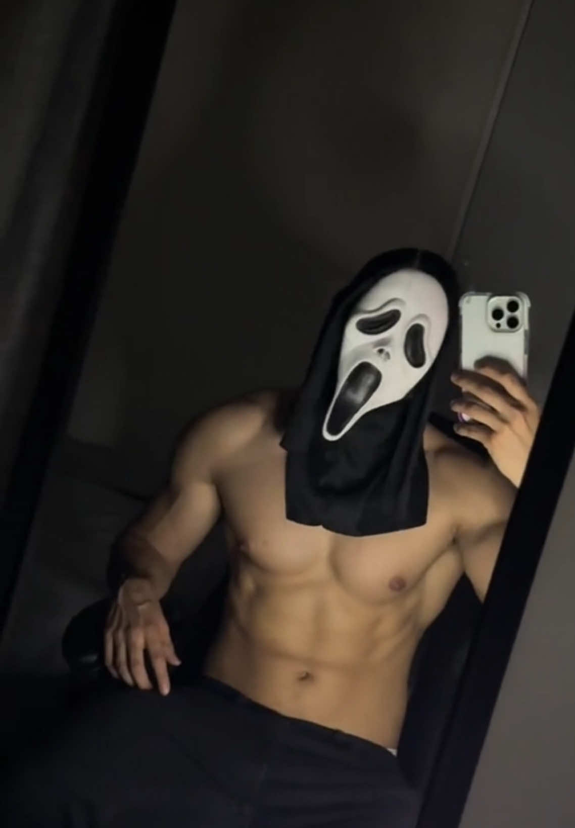 Raides ✨ Are you afraid of ghosts? ☠️ #raides #viral #trending #foryou #fyp #usa_tiktok 