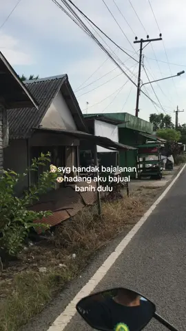 bajual banih pulang lakian nya 😭#storybanjar #katakatabanjarviral #lewatberandamu ##kalselbungas #abcxyz #sounviral #bcaxyz #fyppppppppppppppppppppppp #kalimantandasargacor 