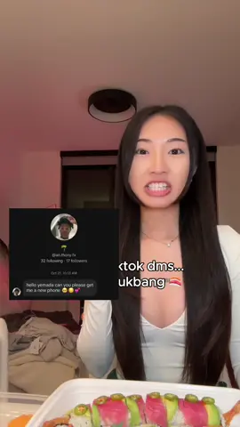 Replying to @٭❀٭ reading tiktok dms part 1 😚 #mukbang #dms 