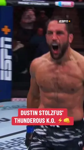 STOLTZFUS PUT BARRIAULT TO SLEEP 😳 #UFCEdmonton #UFC #MMA #combatsports #knockout 