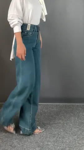 Plis #jiniso bagus banget si😭 #jeanshighwaist #jeansoutfit #jeanswanita 
