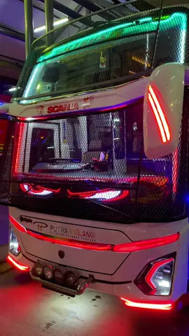 #putrapelangiperkasah #busputrapelangi #busaceh #busmewah #scania #adiputro 