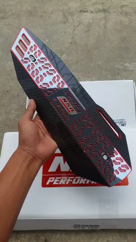 Tentang produk ini # Mohon Baca Deskripsi Hingga Akhir “  COVER KNALPOT NMAX NEW / OLD LIMITED EDITION SERIES TUTUP COVER KNALPOT NMAX NEW / OLD CARBON KAVLAR AKSESORIS MOTOR NMAX GOLD SILVER HITAM DOFF 155 COVER KNALPOT NMAX  Untuk semua varian warna , termasuk warna gold silver dan carbon , pewarnaan bukan menggunakan cat air , atau stiker , melainkan bahan baku nya memang seperti itu di jamin anti luntur dan lecet  #NOTE PENTING !!!  Untuk semua varian warna , termasuk warna gold silver dan carbon , pewarnaan bukan menggunakan cat air , atau stiker , melainkan bahan baku nya memang seperti itu di jamin anti luntur dan lecet  Jangan takut tidak sampai terpasang rapat, karena kami sudah 1 set dengan baut. Jadi, TUTUP COVER KNALPOT akan terpasang rapat :)  #LEPASKAN PLASTIK PENGAMAN ANTI LECETNYA #SEMUA TUTUP COVER KNALPOT BISA DI PAKAI KE SEMUA  MOTOR NMAX #HARGA YANG TERTERA ADALAH HARGA PERPCS  TERMASUK RING BOSC , TIDAK TERMASUK BAUD , Kakak bisa pakai baud originalnya ya kak :)  #SEMUA AKRILIK KAMI MENGGUNAKAN LASER SEBAGAI ALAT POTONGNYA  NOTE : JIKA RUSAK TOTAL, GARANSI DANA KEMBALI 10096  Spesifikasi :  -jarak Lubang baud : 26-28 CM( bisa di geser )  - Bahan : Akrilk untuk yang warna carbon bahan ABS Carbon ASLI, bukan stiker atau water printing. , warna Carbon , tidak terkelupas atau pudar.  - Tebalnya : 3mm  - Pemotongan : Laser  - Mudah di pasang karena sudah di pisah-pisahkan sesuai part/kategori  - Pemasangan PnP dan gampang  - 100Y6 sesuai dengan gambar.  COVER KNALPOT NMAX NEW / OLD LIMITED EDITION SERIES TUTUP COVER KNALPOT NMAX NEW / OLD CARBON KAVLAR AKSESORIS MOTOR NMAX GOLD SILVER HITAM DOFF 155  COVER KNALPOT NMAX f Kuniungi toko ' 
