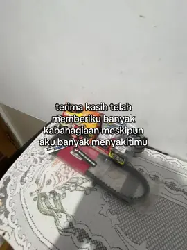 🥀🥀#fyp #lewatberanda #katakatastorywa_ #katakata #katakataberkelas #katakataanakmotor #katakatastory #katakatasad🥀 #sadvibes🥀 #sakithati #sadsong #fotolive #sadvibes 