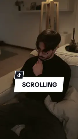Succede anche a te? #psicologia #crescitapersonale #scrolling #procrastinazione 