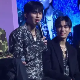 a special jawline for phuphu #pondphuwin 