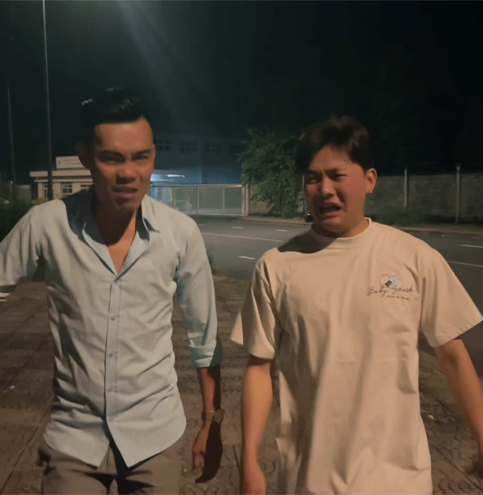 Yangho gặp gian tế !!!!#hai 