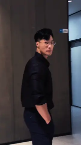 The dapper boy walks with swagger.#dapper #muscle #Fitness #hansomeboy 