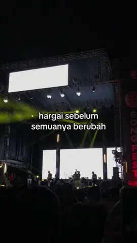🥰🥰#fyp #foryou #forupage #xyzbc #galaubrutal #sadstory #sadsong #beranda #virał #fypage #konser #jogja24jam #katakata #music #masukberanda 