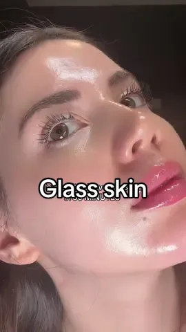 This korean viral collagen peel off mask is so worth the hype! The instant glow is insane . Its from @TOSOWOONG Global ✨✨#viralskincare #glassskin #peeloffmask #koreanskincare #collagenmask #tosowoong #overnightmask 