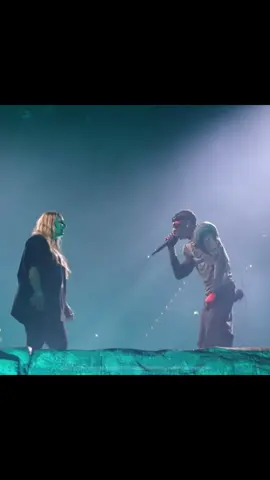 To be that person 😫#travisscott #travisscottedits #travisscottconcert #travisscottlive #travisscottfans #travisscottnews #laflame #laflame #astroworld #utopia 